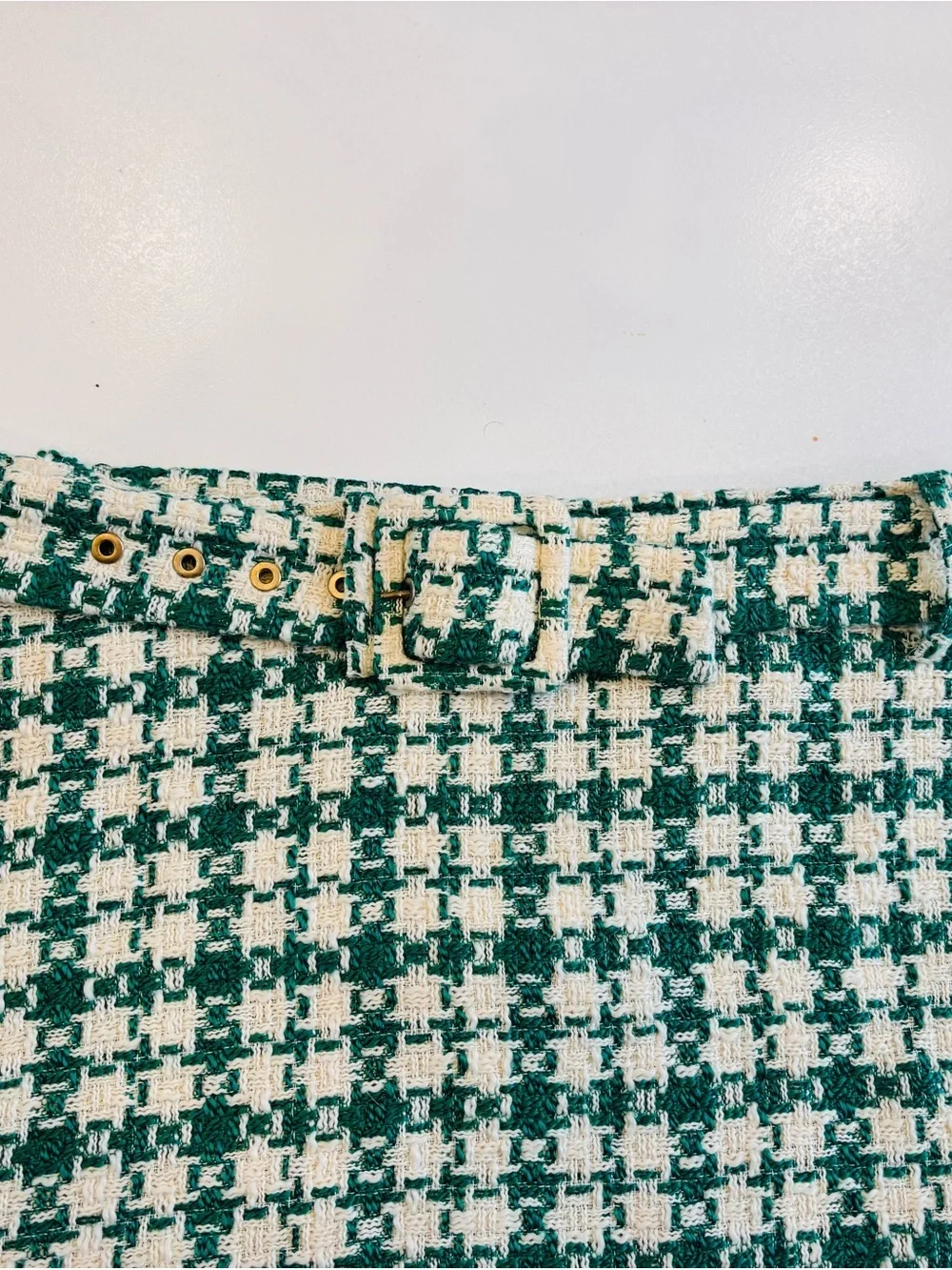 ZARA Green and Cream Houndstooth Tweed Mini Skirt with Eyelet Belt size XL - Picture 5 of 11
